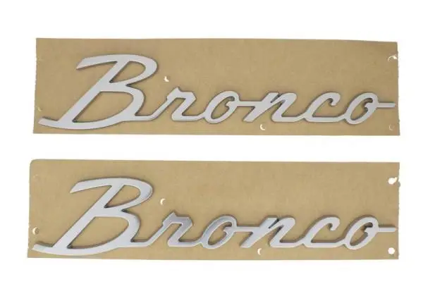 Ford Racing 21-23 Bronco Script Fender Badge - Silver image 2