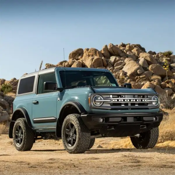 Ford Racing 21-23 Bronco (2Dr) Off-Road Suspension 2in Lift Kit image 4