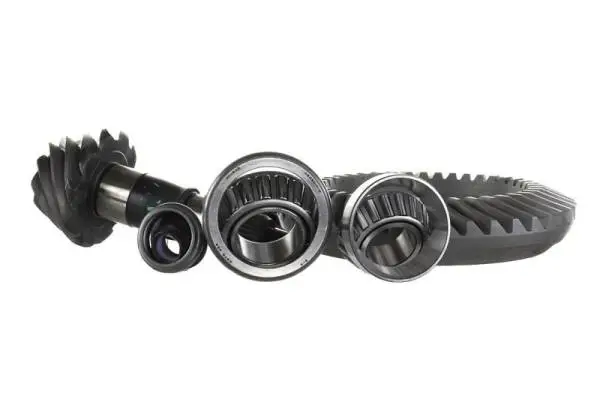 Ford Racing 8.8in 4.10 Ring Gear and Pinion image 5