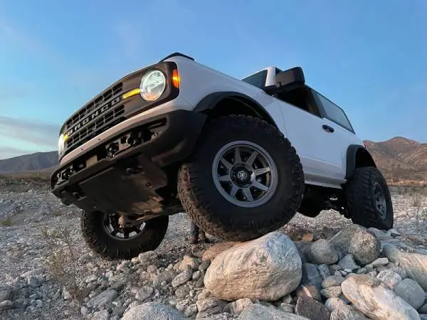 ICON 2021+ Ford Bronco 3in Lift C/O Spacer Kit image 3