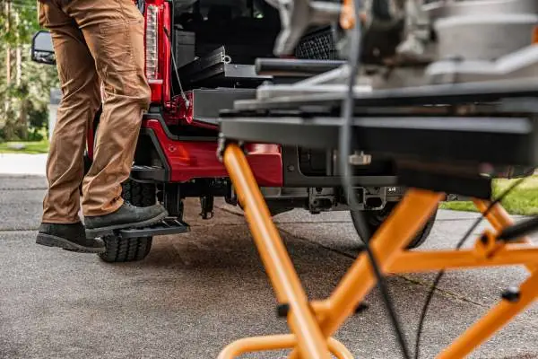 AMP Research 2023 Ford F-250 Super Duty BedStep - Black image 6