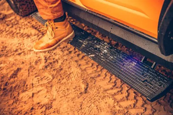 AMP Research 21-23 Ford Bronco 4 Door (Excl. Raptor) XL PowerStep - Black image 2