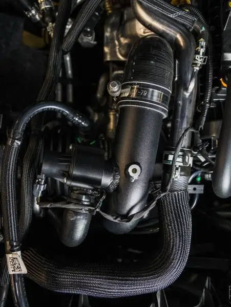 Mishimoto 21+ Bronco 2.3L Intercooler Pipe Kit Polished image 11