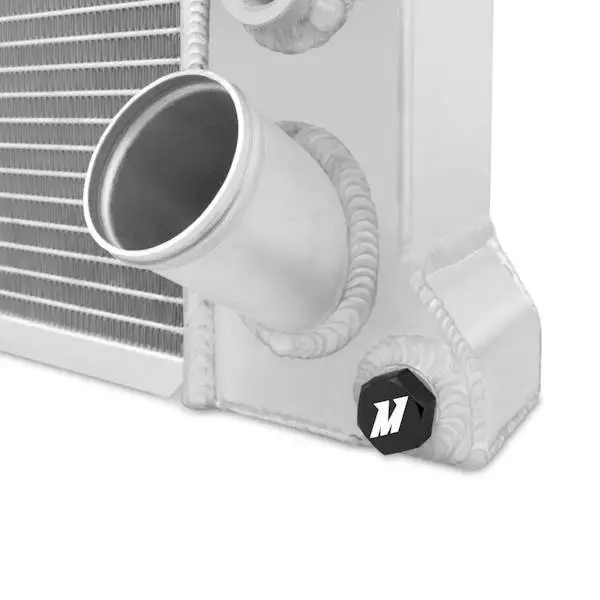 Mishimoto 01-05 Chevrolet/GMC 6.6L Duramax Radiator image 5