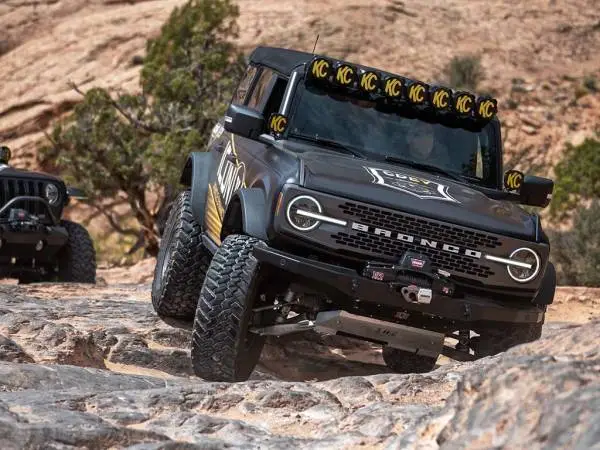 ICON 2021+ Ford Bronco Hoss 2.0 Rear EXP Coilover 2.5in image 4