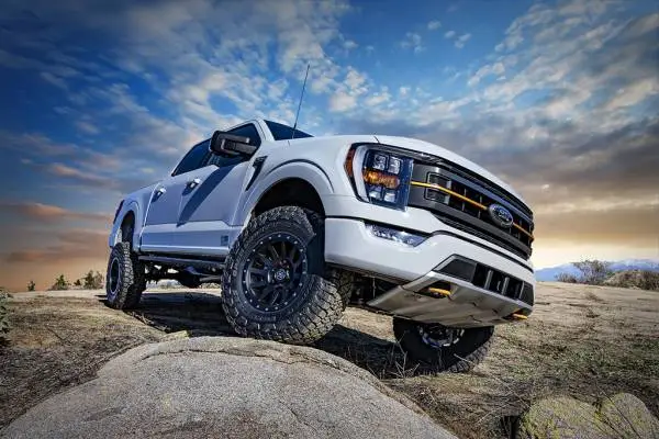 ICON 21-23 Ford F150 Tremor 2.5-3in 2.5 Series VS RR CDCV Coilover Kit image 3