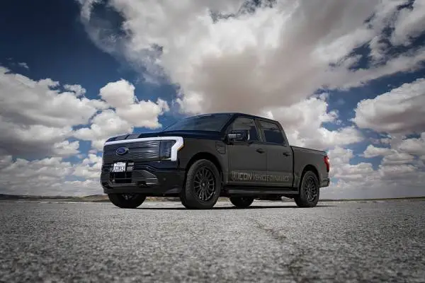 ICON 22-23 Ford F150 Lightning Lowered Front 2.5 VS RR CDEV Coilover Kit image 2
