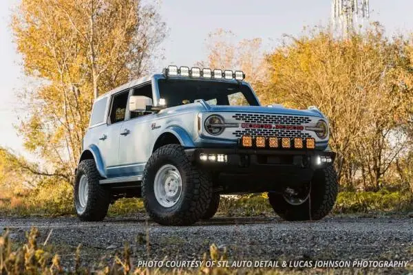 Diode Dynamics Bronco SS5 6-Pod CrossLink Grille Lightbar Kit Pro - Yellow Combo image 5