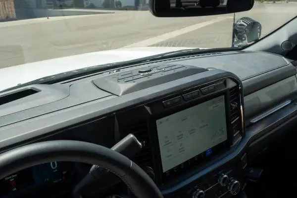 ADD 2023+ Ford Super Duty F250/350 Dash Mount image 3