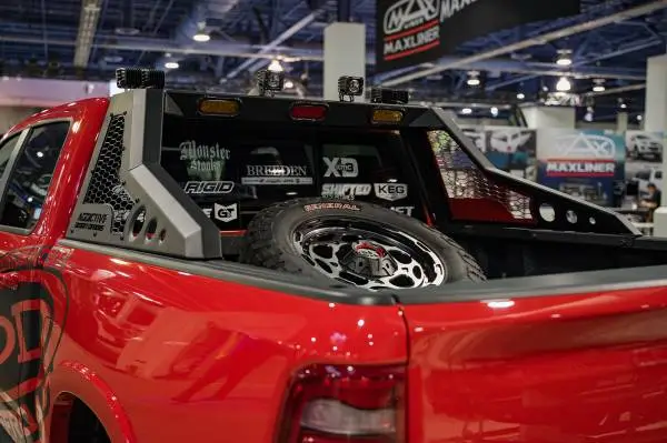 Addictive Desert Designs 17-18 Ford F-150 Raptor HoneyBadger Chase Rack image 3